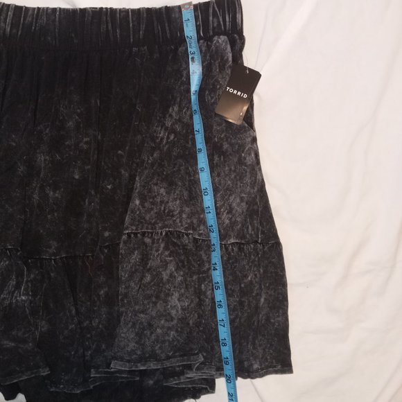 Torrid Plus Size Mini Super Soft Tiered Mineral Black Circle Skirt NWT - Picture 6 of 6